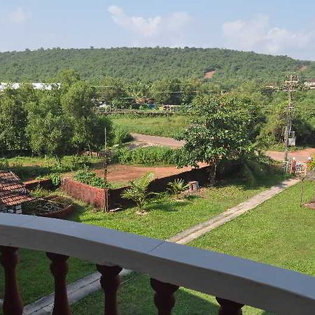 Oasis Beach Resort Goa Екстериор снимка
