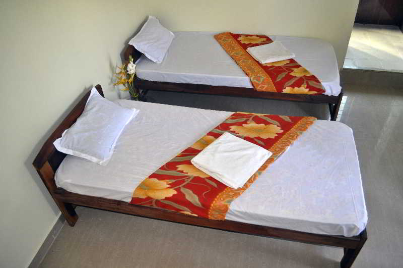 Oasis Beach Resort Goa Екстериор снимка