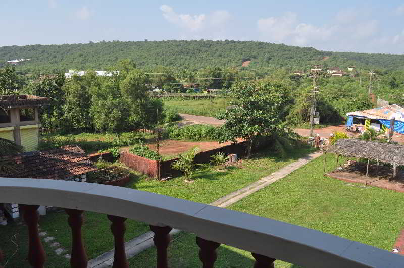 Oasis Beach Resort Goa Екстериор снимка